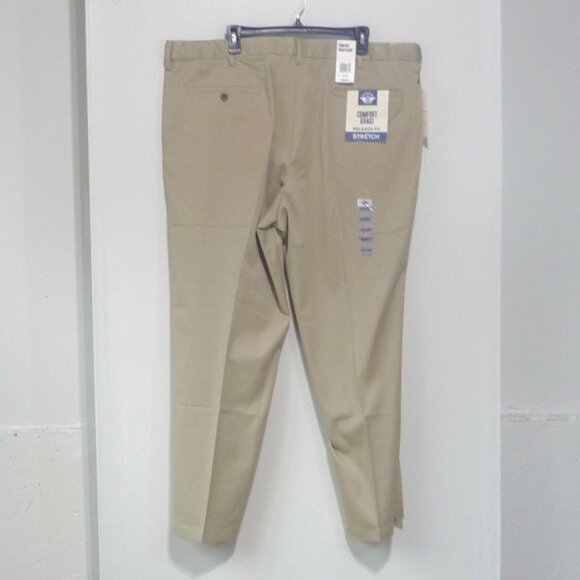 DOCKERS SIZE 42X30 COMFORT WAIST RELAXED FIT PANTS - Picture 2 of 11